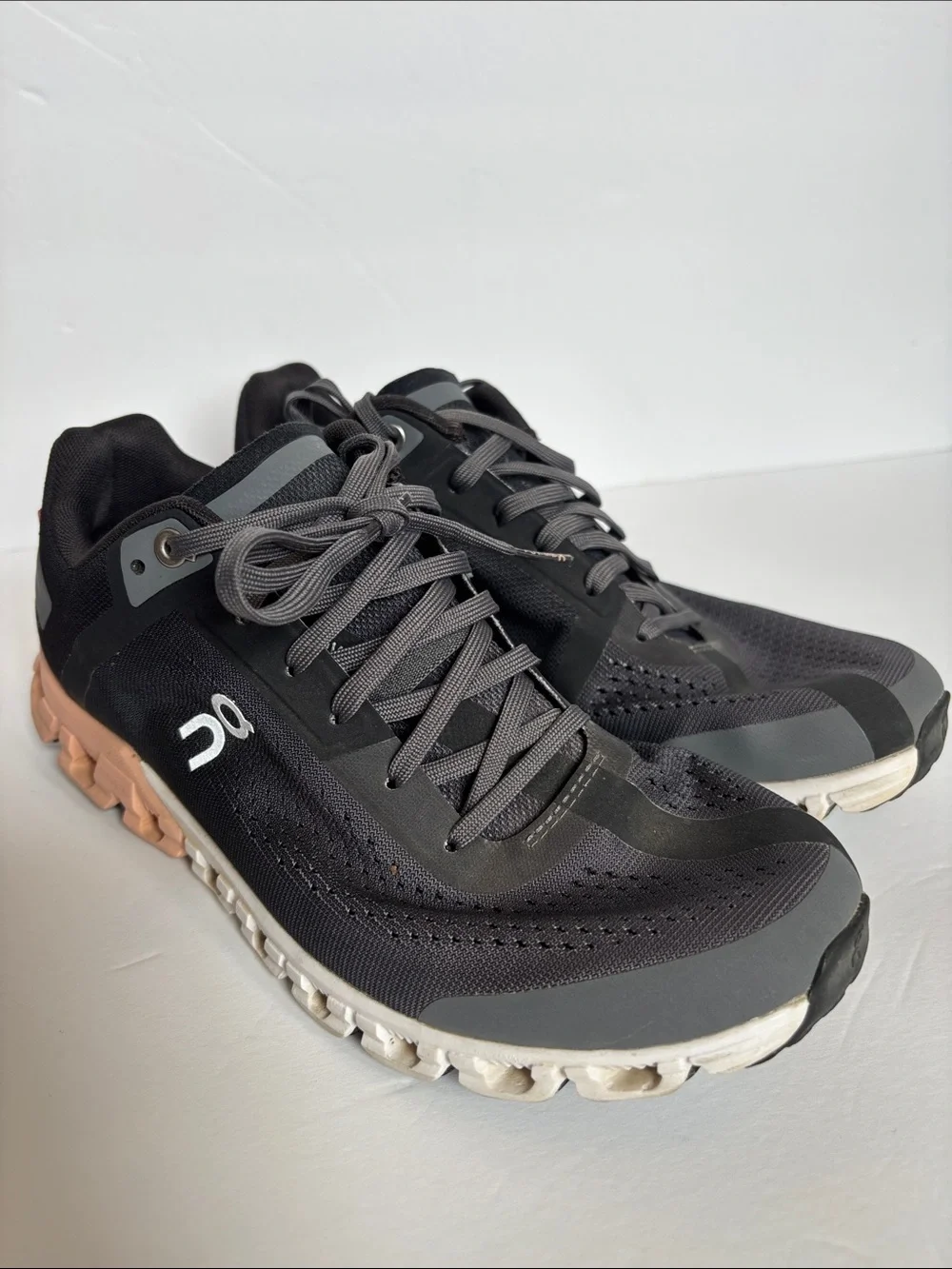 On Running Shoes Helion Style